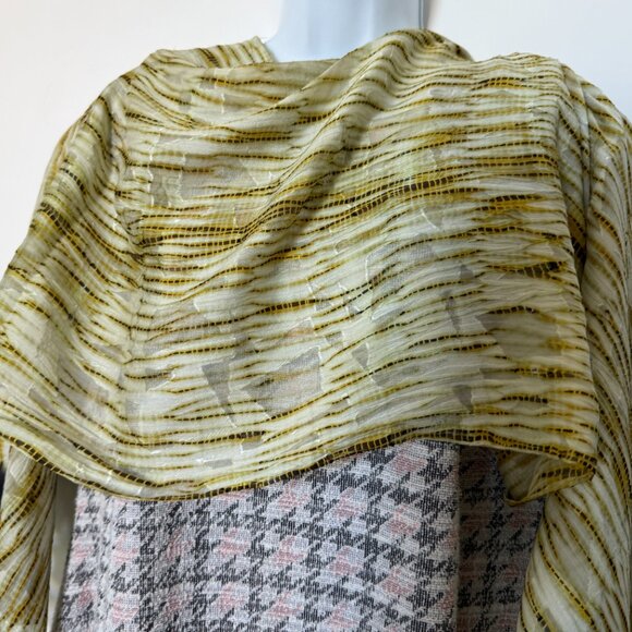 Lot of 2 Women's Scarves Green White Polyester - Picture 9 of 11